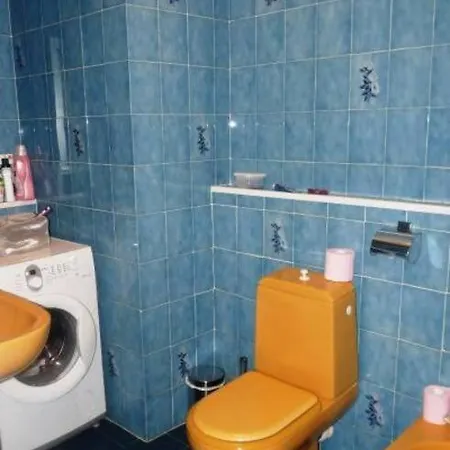 Appartement Three Bedroom, Two Bathroom In With Large Terrace - 880